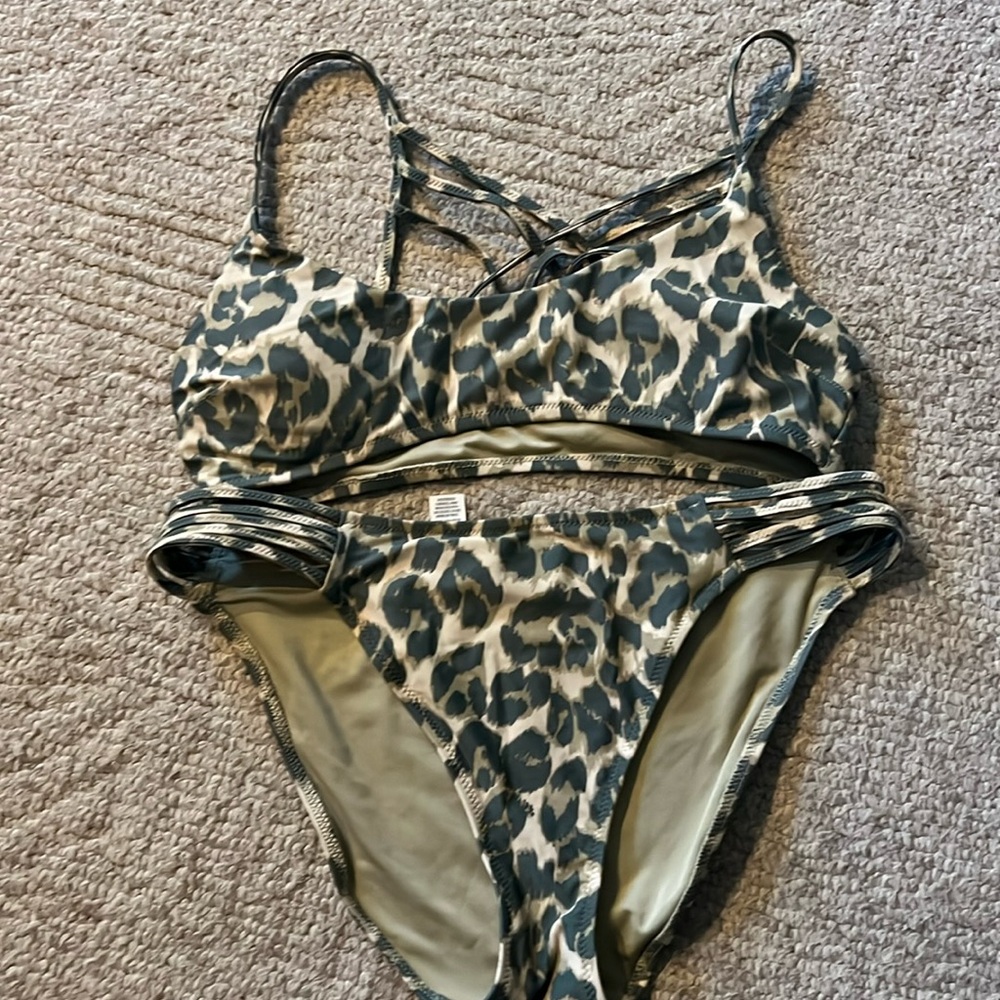 Green bikini size medium